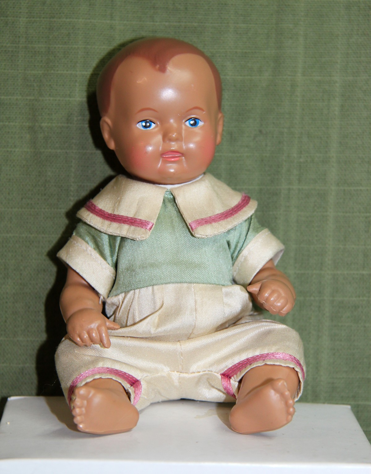 Schildkröt Baby, braun, im Anzug 16 cm
